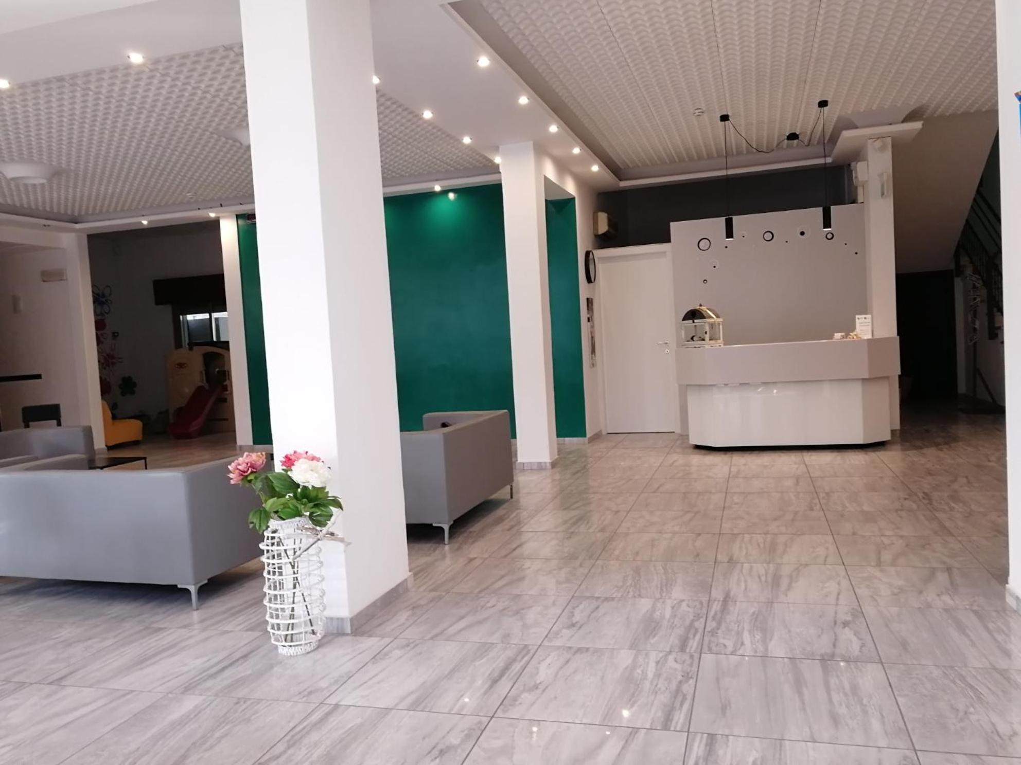 Hotel Atmosfere Beach Чезенатико Экстерьер фото